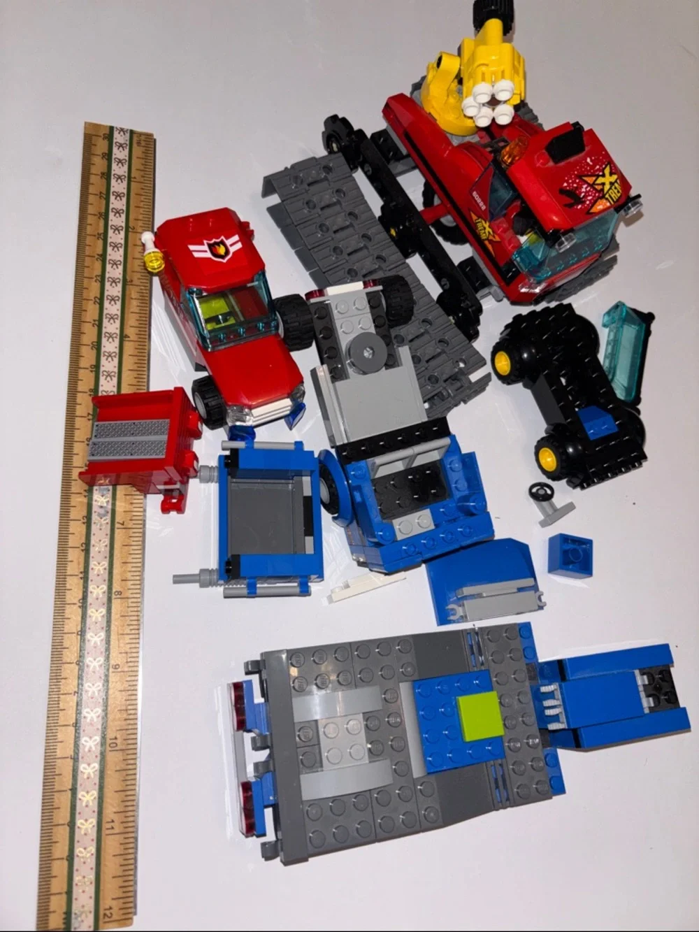 LEGO Vehicle Lot LEGO Snow Lego Fire Lego car lot - Picture 3 of 4